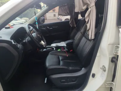 Nissan X-Trail 2019, 100600 км, за 77066.06 CNY