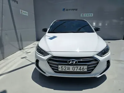 Hyundai Avante 2016, 165132 км, за 8200000 KRW - фото 1