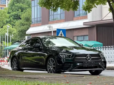 Mercedes-Benz E-Class (Import) 2023, 30000 км, за 338000 CNY