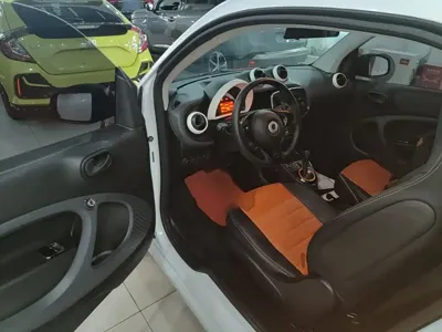 Smart Smart Fortwo 2018, 64000 км, за 50800 CNY - фото 16