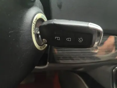 Ford Escort 2017, 128400 км, за 23900 CNY - фото 9