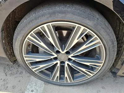 Audi A6L 2021, 102100 км, за 202000 CNY - фото 6