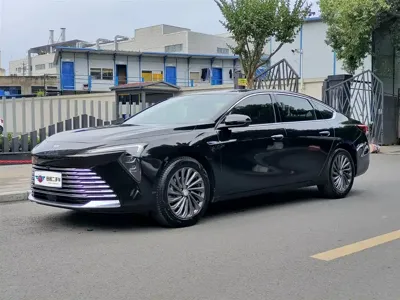 Buick LaCrosse · 2025 год
