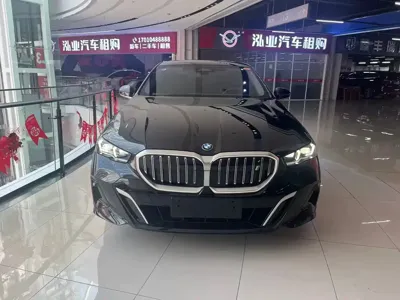 BMW i5 · 2024 год