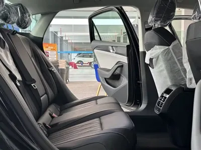 Volkswagen Magotan 2026, 100 км, за 139900 CNY - фото 8