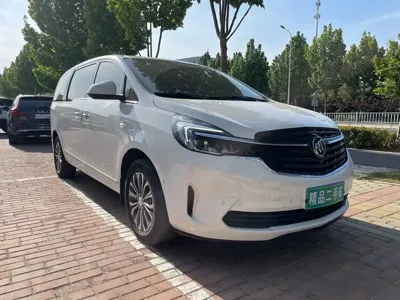 Buick GL8 2020, 119000 км, за 96800 CNY