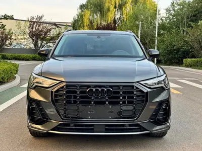 Audi Q3 2023, 26800 км, за 202800 CNY