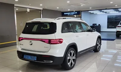 Mercedes-Benz EQB 2025, 11076 км, за 55000000 KRW