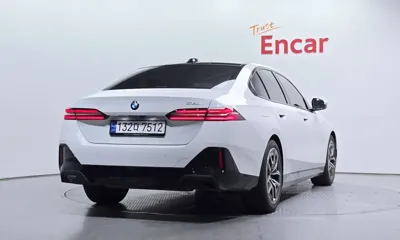 BMW 5-Series 2024, 23005 км, за 59900000 KRW