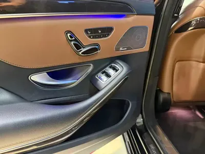 Mercedes-Benz S-Class 2018, 130000 км, за 298900 CNY - фото 14