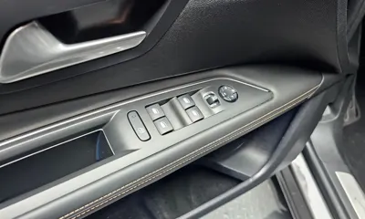 Peugeot 3008 2019, 80675 км, за 15800000 KRW - фото 27