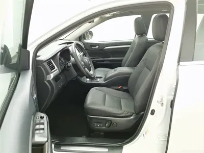 Toyota Highlander 2019, 88699 км, за 111800 CNY - фото 10