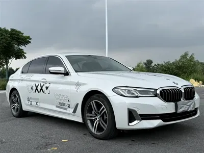 BMW 5 Series 2023, 40000 км, за 229000 CNY