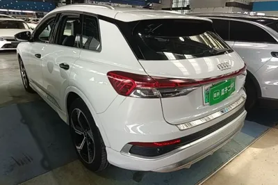 Audi Q4 e-tron 2023, 37500 км, за 145986.39 CNY