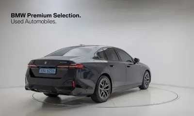 BMW i5 2025, 4649 км, за 80000000 KRW