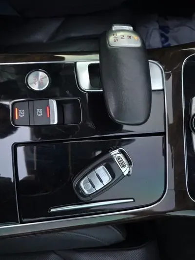 Audi A8 2015, 132500 км, за 18900000 KRW - фото 18