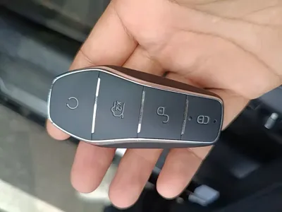 BYD L EV 2025, 13100 км, за 171400 CNY - фото 9