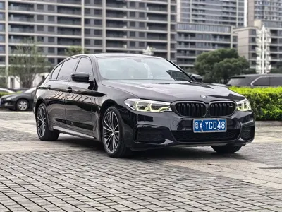 BMW 5 Series 2019, 60000 км, за 169800 CNY