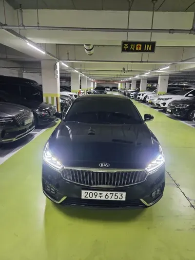 Kia K7 · 2017 год