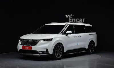 Kia Canival · 2023 год