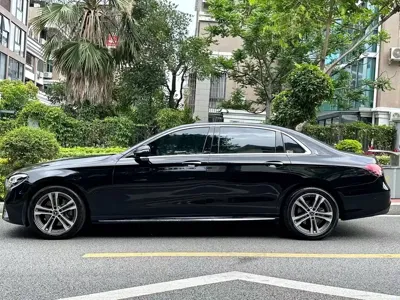 Mercedes-Benz E-Class 2021, 80000 км, за 189400 CNY - фото 3