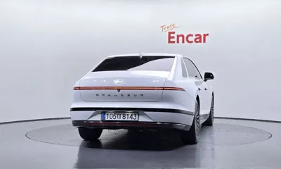 Hyundai Grandeur 2023, 43415 км, за 35990000 KRW