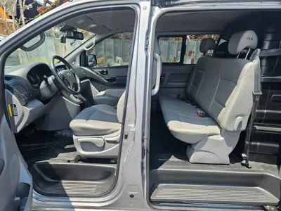 Hyundai Starex 2018, 200657 км, за 8500000 KRW - фото 12