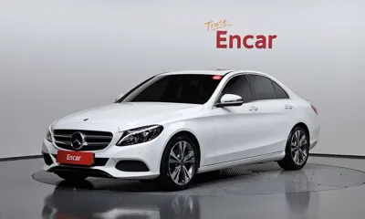 Mercedes-Benz C-Class · 2017 год