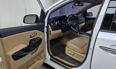 Kia Canival 2017, 96033 км, за 18000000 KRW - фото 10