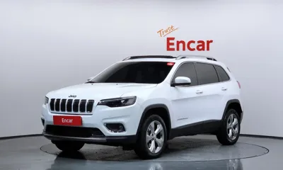 Jeep Cherokee · 2021 год