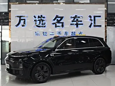 Li Auto Li L8 2025, 65000 км, за 239000 CNY