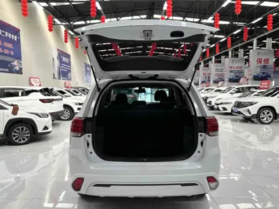 Mitsubishi Outlander 2022, 29100 км, за 129800 CNY - фото 19
