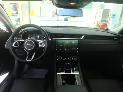 Jaguar XFL 2022, 69200 км, за 157100 CNY - фото 6