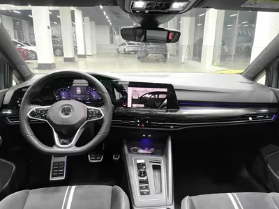 Volkswagen Golf 2022, 30600 км, за 153800 CNY - фото 9