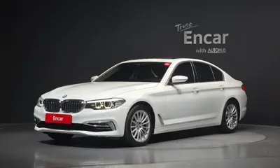 BMW 5-Series · 2020 год