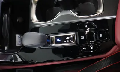 Lexus NX 2025, 8428 км, за 67500000 KRW - фото 9