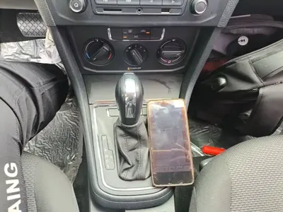 Volkswagen Bora 2018, 62200 км, за 34200 CNY - фото 14