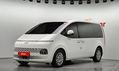 Hyundai Staria · 2025 год