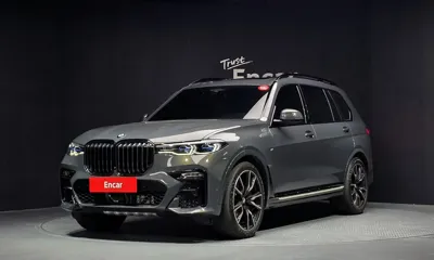 BMW X7 · 2022 год