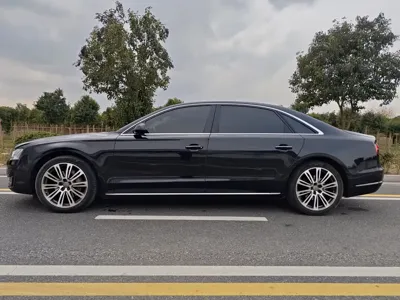Audi A8 2016, 153000 км, за 137000 CNY - фото 3
