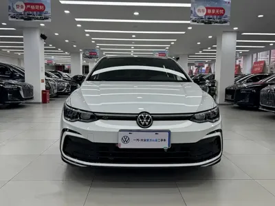 Volkswagen Golf 2022, 29000 км, за 89800 CNY