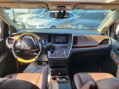 Toyota Sienna 2017, 127472 км, за 17800000 KRW - фото 14