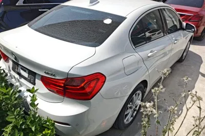 BMW 1 Series 2017, 90500 км, за 56308.9 CNY - фото 15