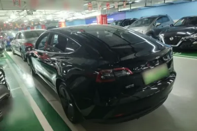 Tesla Model 3 2021, 123400 км, за 126401.64 CNY