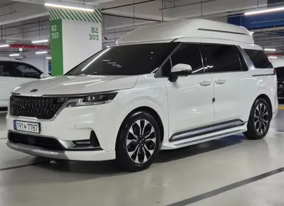 Kia Canival · 2021 год