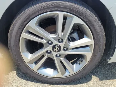 Hyundai Avante 2018, 37727 км, за 10300000 KRW - фото 5