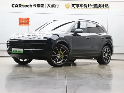 Porsche Cayenne Hybrid · 2023 год