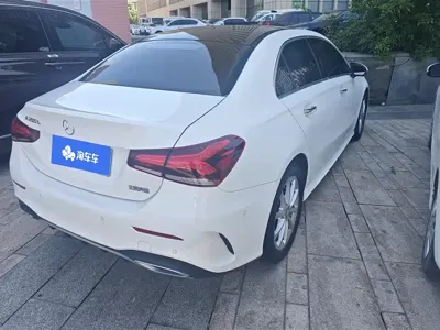 Mercedes-Benz A-Class 2019, 73200 км, за 81000 CNY