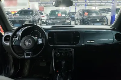 Volkswagen Beetle 2018, 48200 км, за 93261.34 CNY - фото 10