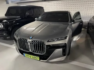 BMW 7-Series · 2025 год